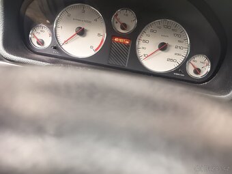 Peugeot 407 - 6