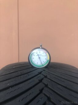 Zimní pneu 235/50/19 - 6