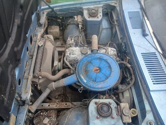 Mazda 626 R.V.1979 - 6