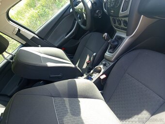 Ford Focus 1.0 benzín - 6