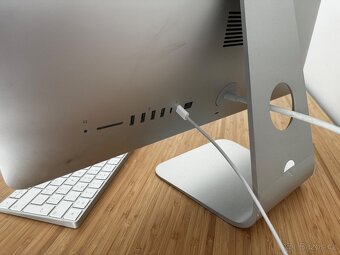 iMAC 21,5“ 3.6 GHZ I3, 8GB RAM, 250GB SSD RadeonPro 555X 2GB - 6