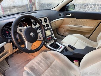 Alfa Romeo 159 2.2 JTS 136kW - 6