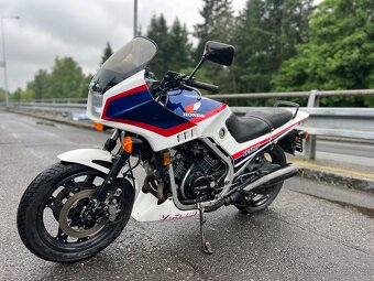 Honda vf 500 v four - 6