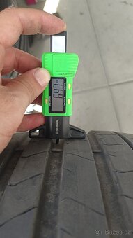 235/35/20 235/35 r20 - 6