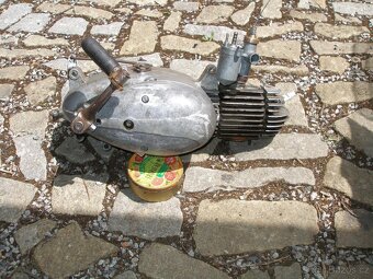 MOTOR JAWA 550/555 - 6
