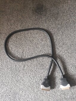 DVD  PŘEHRAVAČ  ZN.  HYUNDAI  S  DÁL. OVLADAČEM - 6