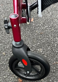 Nové invalidní chodítko pro seniory - 6