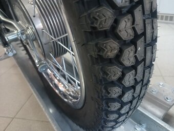 Prodám novou Limitku Jawa 350 2T retro 7 kus ze 40 - 6