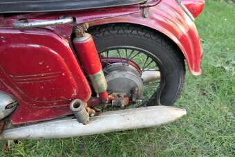 Jawa 250/592 - 6