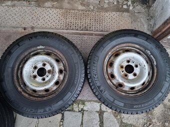 Letní pneu Michelin 215 70 16C + disky - 6