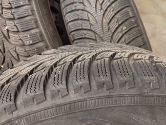 Zimní Nokian 185/60/15, 5x100 et 38 - 6