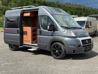 Obytná vestavba Adria Twin Active, tažné zařízení, kola R20 - 6