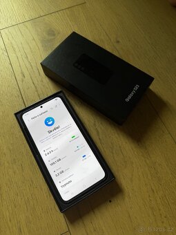 Samsung Galaxy S23 128GB Černý - 6
