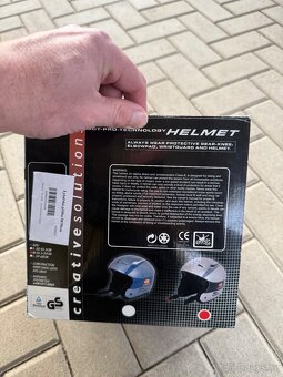 Lyžařská helma - 6