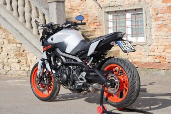 Yamaha MT09 - 6