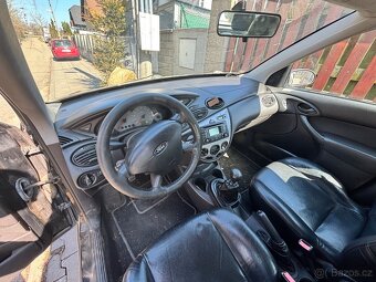 Ford Focus kombi MK1 - 6