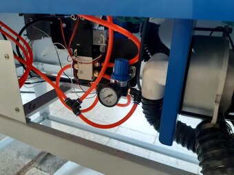 Olepovačka na ABS hrany s ořezáváním pro malé provozovny. - 6