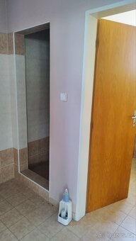 PRONÁJEM KOMERČNÍCH PROSTOR - 6