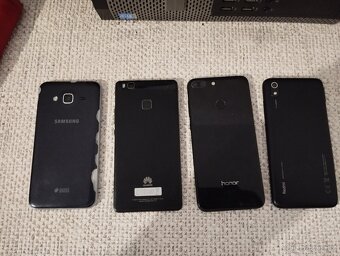 Mobily na náhradní dily - 6