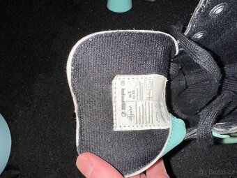 Kolečkové brusle SFR - 6