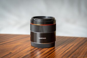 SAMYANG AF 45 mm f/1,8 pro Sony E - 6
