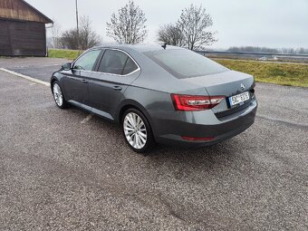 Škoda Superb 3,2.0 TDI,4x4 - 6