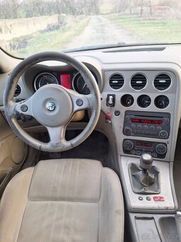 ALFA ROMEO 159 + ALU R18 - 6
