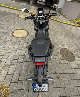 Prodám Hondu X-ADV 750 DCT (2024) – TOP stav-odpočet DPH - 6