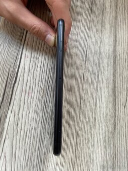iPhone SE 2020 - 6