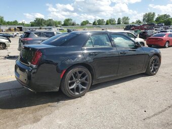 2022 Chrysler 300 S 3.6L RWD - 6