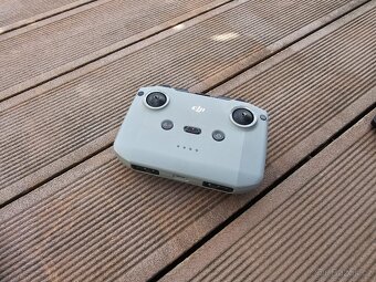 DJI Air 2S Fly More Combo – 5 baterií, ND filtry, brašna – - 6