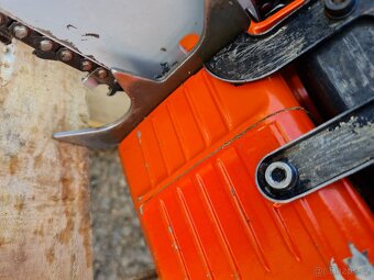 Husqvarna 61 motorova pila top stav - 6