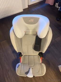 Autosedačka Britax Romer KIDFIX II XP - 6