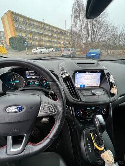 Ford Kuga 1.5i STline - 6