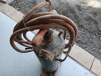 Retro ruční tlakový postřikovač DEZA - 6