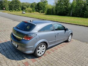 Opel Astra H GTC 1.9 110kw - 6