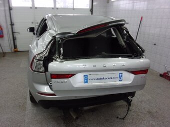 Volvo XC60 2,0 D4D-140kW - 6