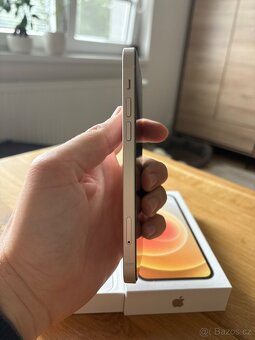 Prodám iPhone 12 - 6