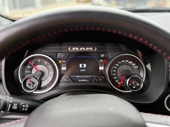 DODGE RAM 1500 5,7 HEMI BLACK WIDOW odpočet DPH - 6