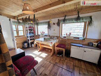 Prodej rodinného domu/chalupy 175 m², s pozemkem 632 m², Len - 6