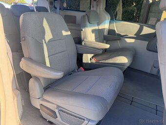 Chrysler Town Country 3,3 V6 RT 2009 DPH - 6