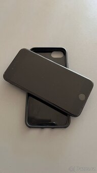 Apple iPhone 7, 32GB černý - 6