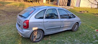 Prodám Citroën Xsara Picasso, veškeré díly z tohoto vozu - 6