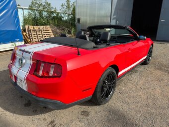 Ford Mustang 3.7 kabriolet rok 2012 - 6