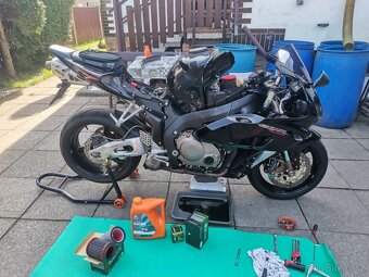 CBR 1000 RR Fireblade - 6