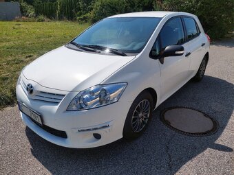 Toyota Auris 1.4 D-4D m.2013 jen 159000km - 6