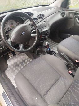 Focus 2.0 16v - 6