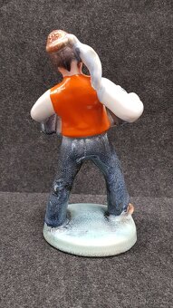 2x soška hudebníka Ditmar Urbach (kytara a harmonika) - 6