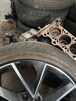 Alu kola originál Škoda Superb 3 - 6