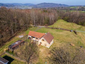 Dům v podhůří Beskyd s pozemkem přes 27 000 m² - 6